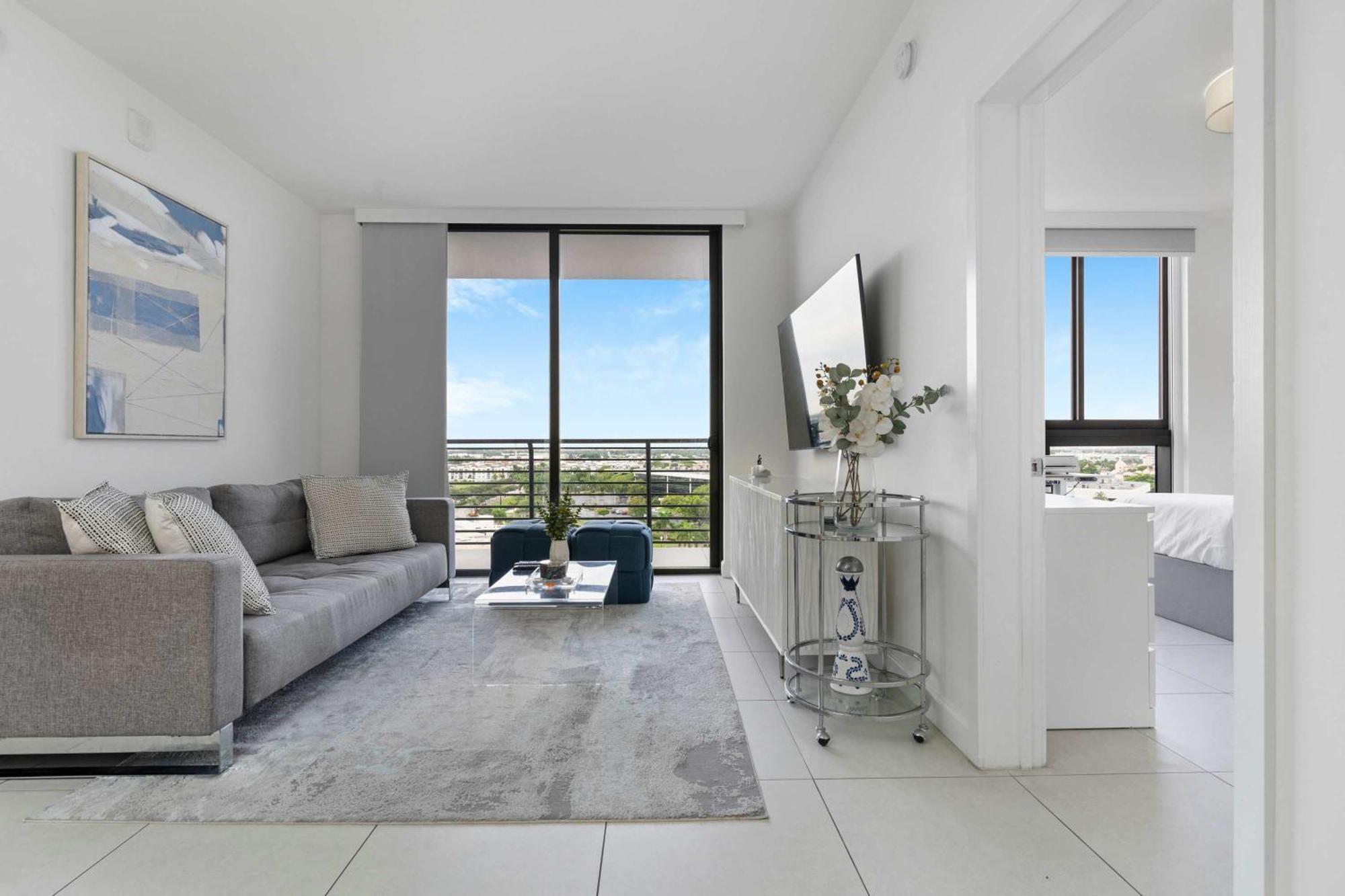 Casa vacanze La Central- Cityplace Doral And Across From A Park